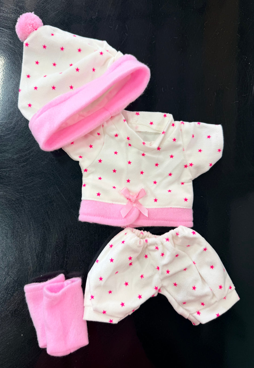 4-Piece Velvet Top, Bloomers, Hat & Booties Set