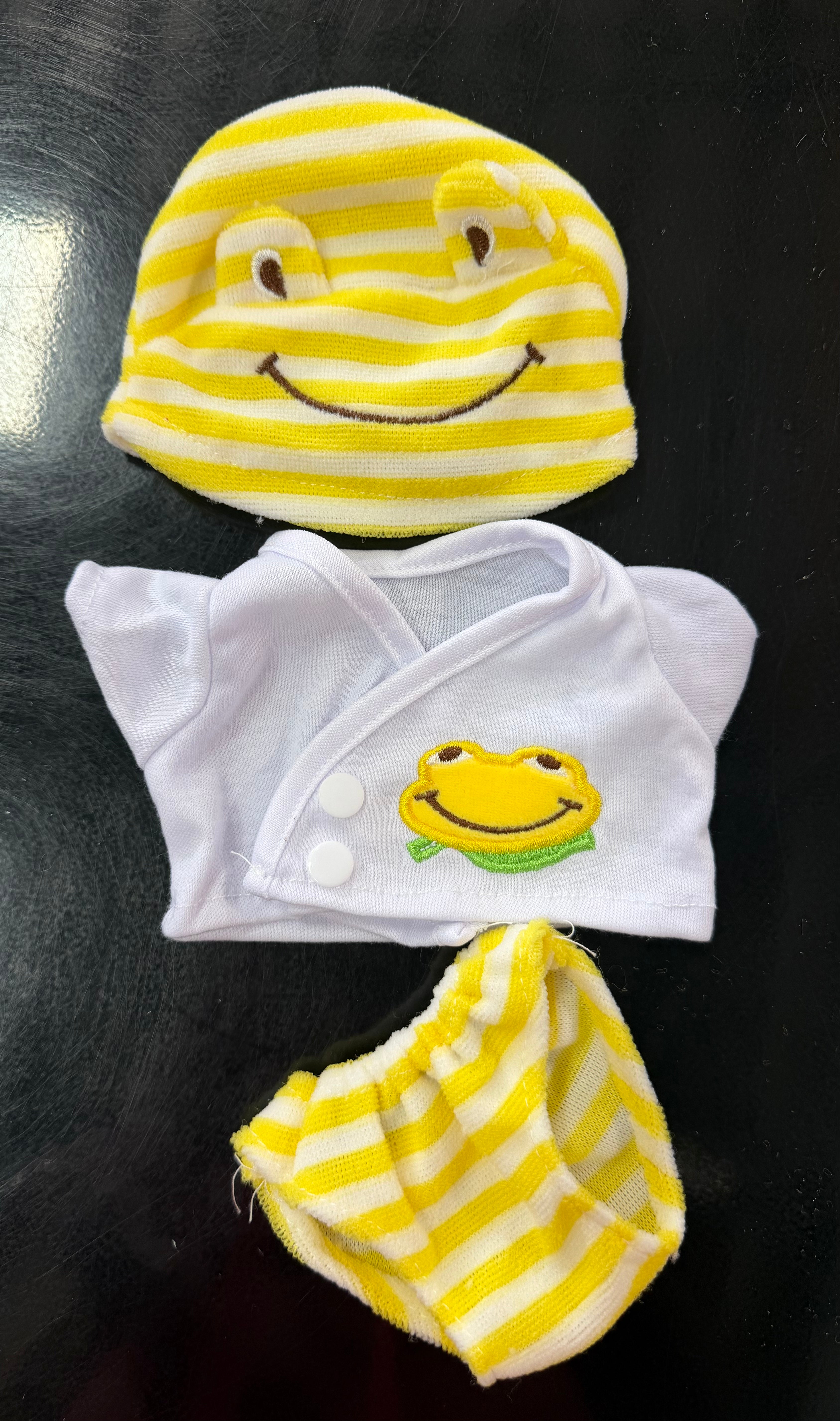 3-Piece Button Shirt, Bloomers & Hat Set